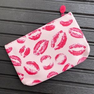 Ipsy - Pink Lip Print Cosmetic Bag 💋